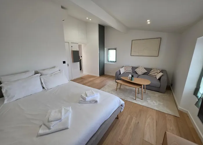 Face Port Vauban - Au Coeur Du Vieil Appartamento Antibes