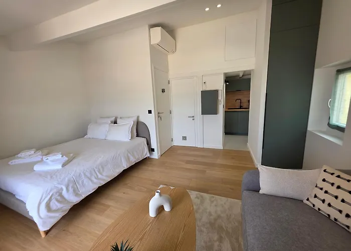 Face Port Vauban - Au Coeur Du Vieil Antibes