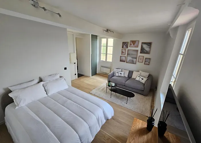 Face Port Vauban - Au Coeur Du Vieil * Antibes