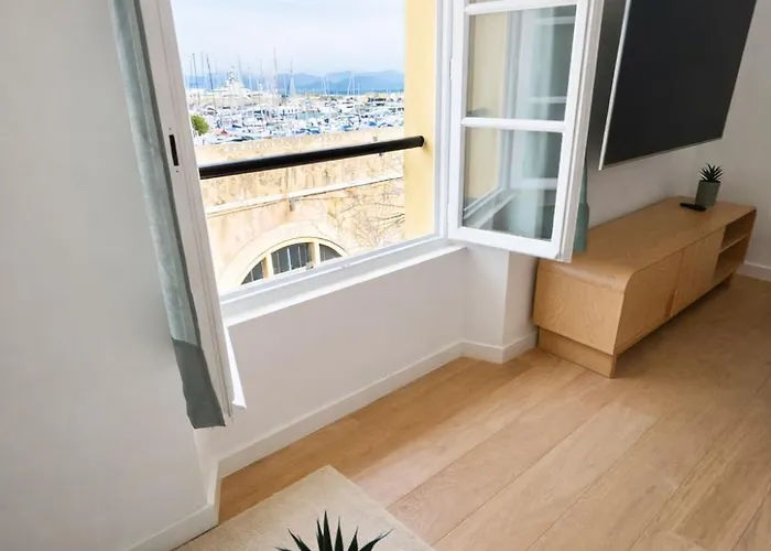 Face Port Vauban - Au Coeur Du Vieil 昂蒂布